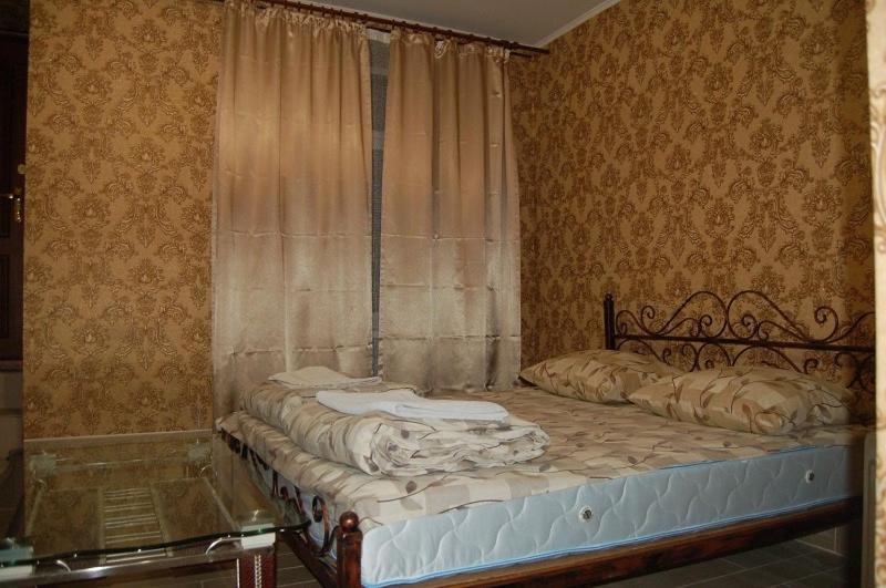 Apartment On Stepana Bandery 37 Постійне Електропостачання Lviv Exterior foto