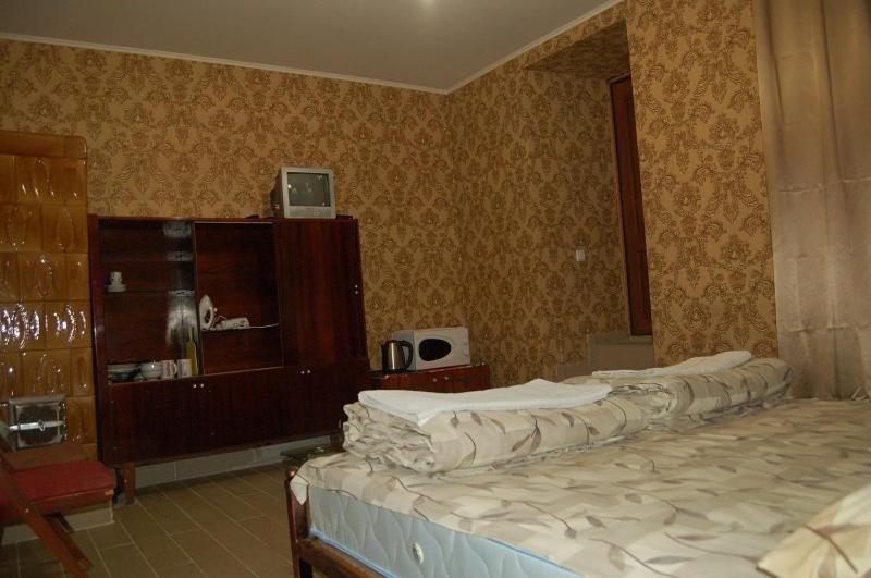 Apartment On Stepana Bandery 37 Постійне Електропостачання Lviv Exterior foto