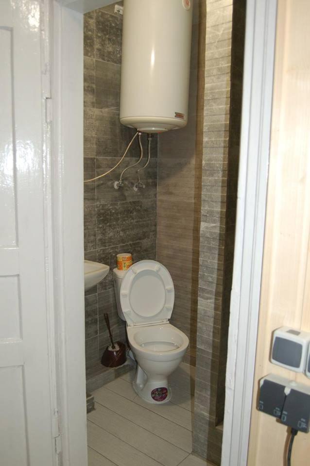Apartment On Stepana Bandery 37 Постійне Електропостачання Lviv Exterior foto